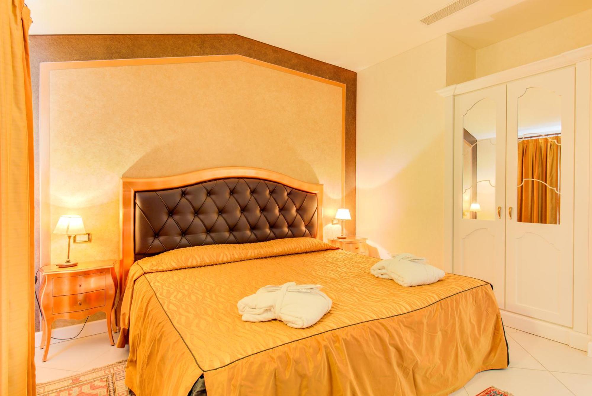 Monastero Resort & Spa سويانو ديل لاغو المظهر الخارجي الصورة
